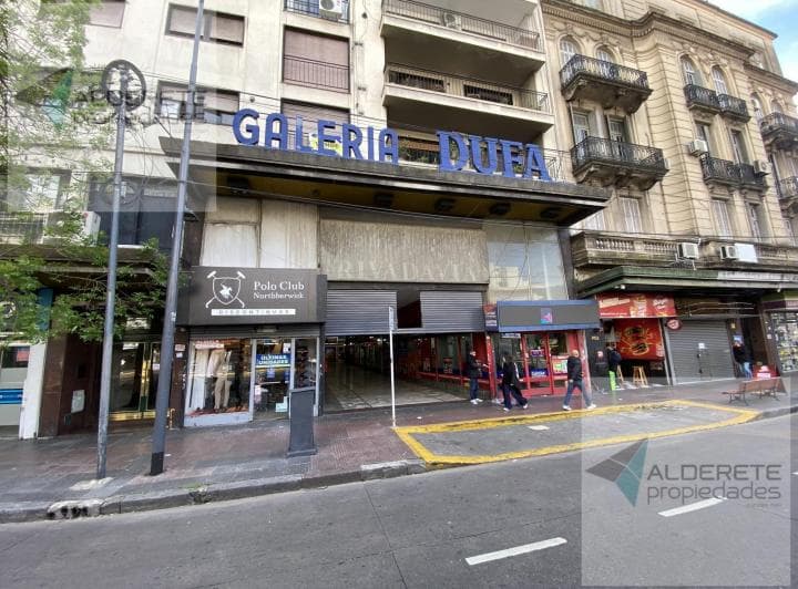 Venta de Local Comercial en Flores - 2