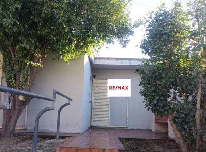 Se Vende Casa Zona 1000 Viviendas. Facilidades. - 2