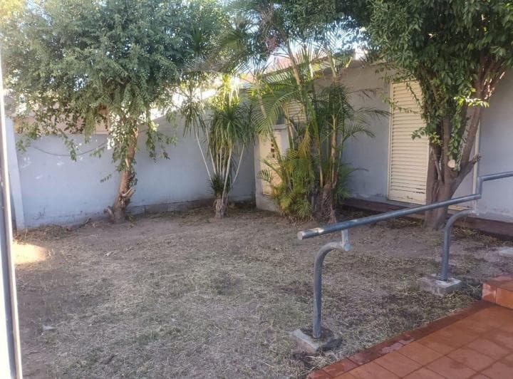 Se Vende Casa Zona 1000 Viviendas. Facilidades. - 4