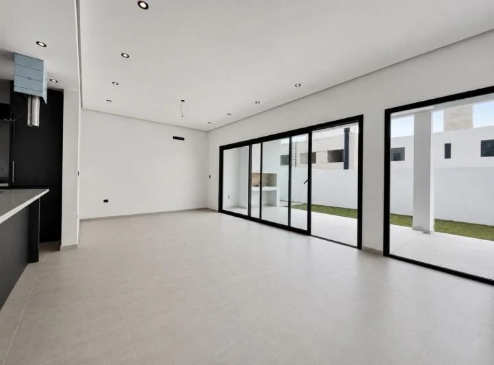 Rincones de Manantiales Casa en Venta en Una Planta 3 Dorm. Galería y Patio - 5