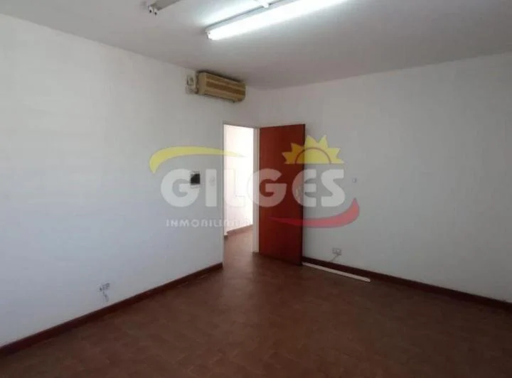 Alquiler Oficina en Moron - 4