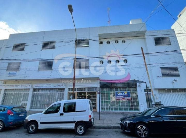 Alquiler Oficina 25 m² con Baño - Moron - 2