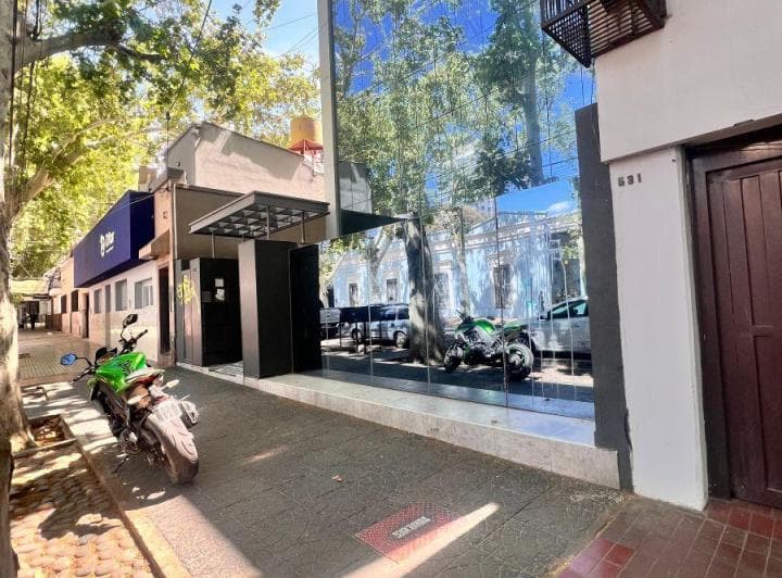 Alquilo Oficina en Pleno Centro de Mendoza 3 Privados - 5