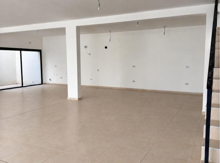 Excelente Local Comercial en Julio a Roca - 5
