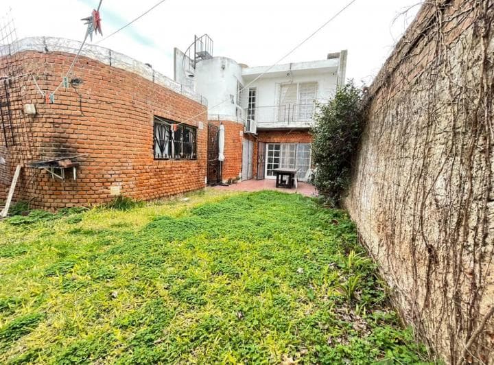 Casa 4 Dorm. + Cochera - Alquiler o Venta. - 3