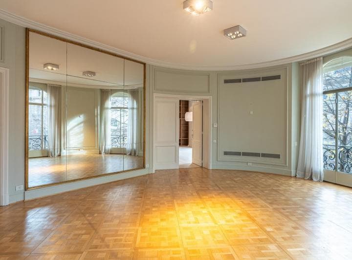 Av Alvear | Piso de Categoría Reciclado | Vista Abierta a Plaza - 5