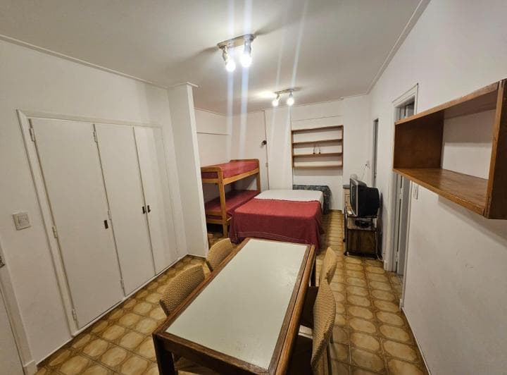 Departamento de un Ambiente Amoblado en Alquiler - 2