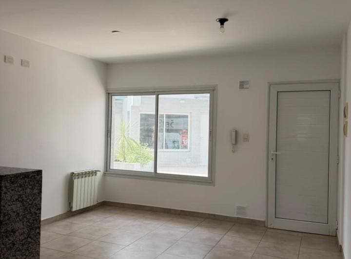 Venta Dúplex 1 Dormitorio con Patio y Cochera | Villa Carlos Paz - 4