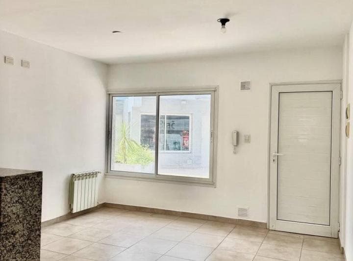 Venta Dúplex 1 Dormitorio con Patio y Cochera | Villa Carlos Paz - 5