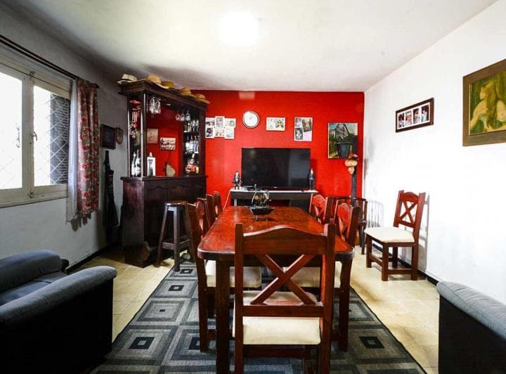 Venta Casa Dos Dorm. y Garage Nuevo Paris - 4