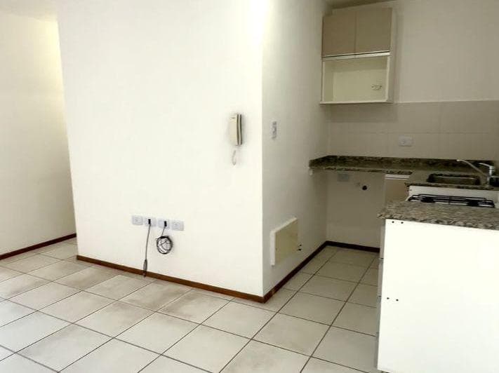¡Alquiler Departamento de 1 Dormitorio B. Alberdi! - 3