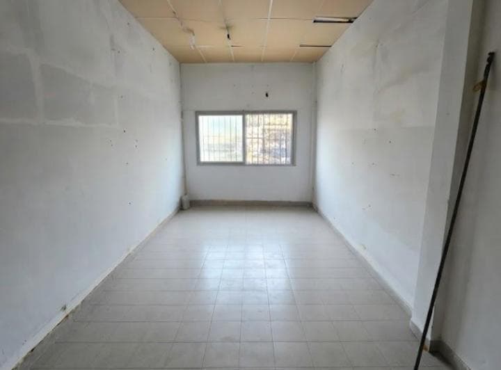 Local Comercial Pleno Av Avellaneda - Proximida Galeria3 Elefantes - Gran Circulacion de Gente - 4