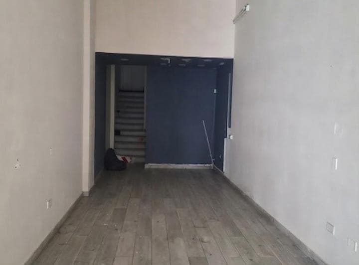 Local Comercial Pleno Av Avellaneda - Proximida Galeria3 Elefantes - Gran Circulacion de Gente - 5