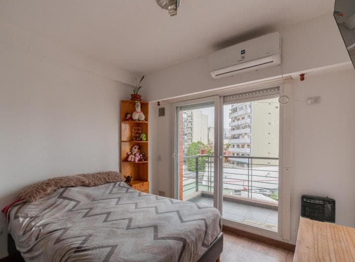 Venta - Monoambiente Divisible - Balcón - Vista Abierta - Apto Profesional - La Paternal - 3