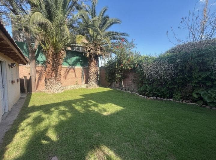 Casa 4 Dorm. · Lote 409 m² · Sexta Sección - 2
