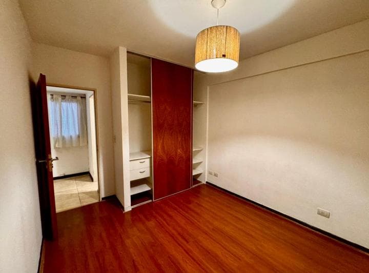 Venta Dpto 2amb Balcon Al Frente Categoria Moron - 3