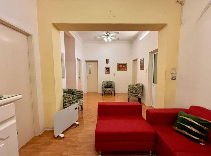 Venta Casa 3 Dorm. con Patio y Cochera - 5