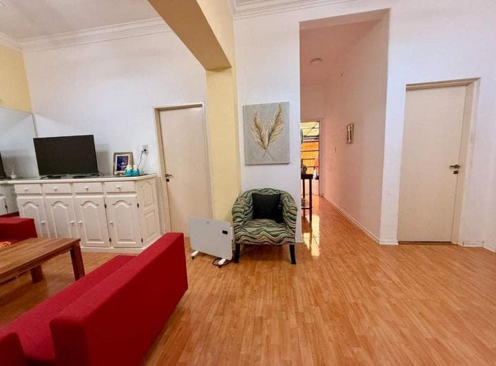 Venta Casa 3 Dorm. con Patio y Cochera - 4