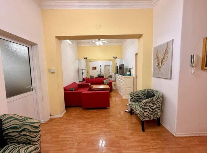 Venta Casa 3 Dorm. con Patio y Cochera - 3