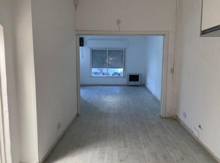 Venta PH con Cochera Patio en Castelar - 2