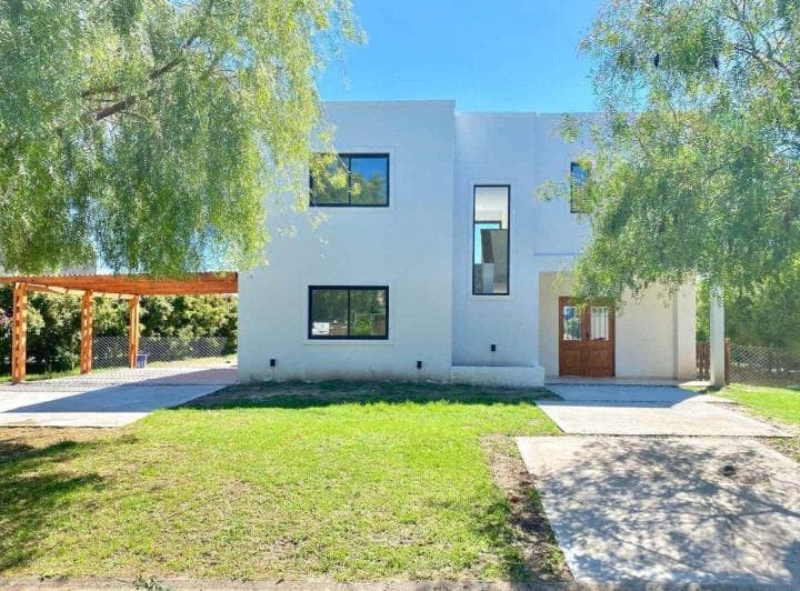Venta Casa Estrenar a La Laguna con Pileta Cantón - 5