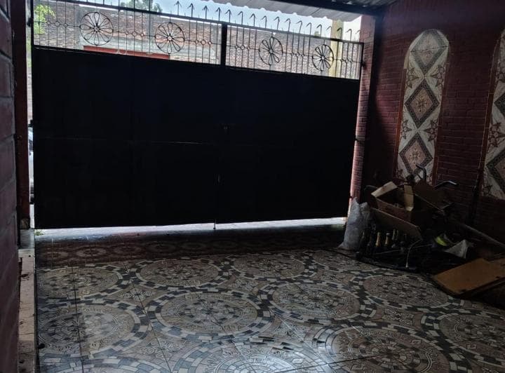 Venta Casa 5 Dorm - Para Uso Comercial o Residensial - 2