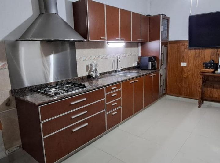 Casa 5 Ambientes con Quincho + Casa Adelante. - 3