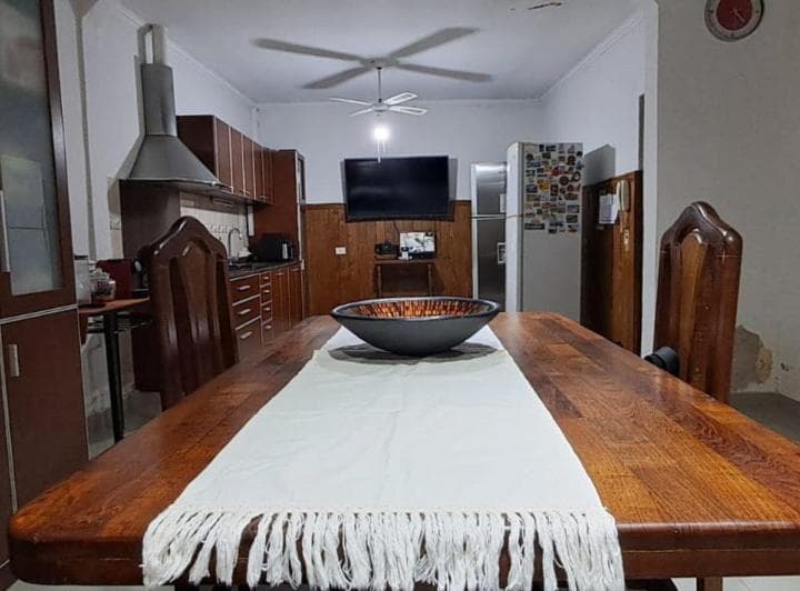 Casa 5 Ambientes con Quincho + Casa Adelante. - 2