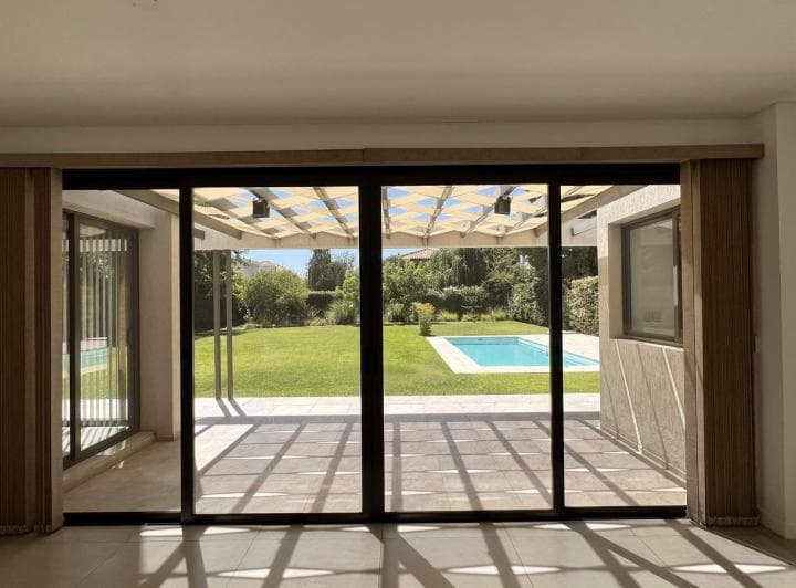 Casa en Venta Chacras de Coria B. Pueyrredon - 4