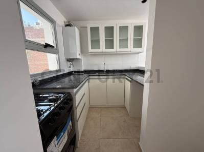 Departamento en alquiler de un dormitorio en La Plata - 4
