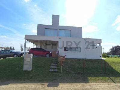 CASA EN VENTA EN BARRIO CRUZ DEL SUR - Canning - San Vicente - 3