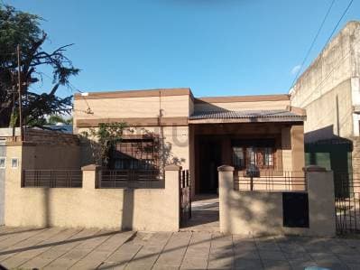 Venta casa en Parque San Martin, Merlo Pcia de Bs As - Principal