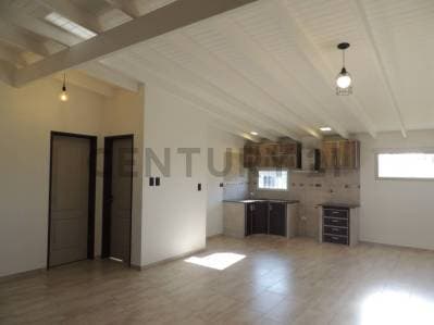 Casa en Venta en Los Talas, Berisso - 3 Dormitorios y 2 baños - 4