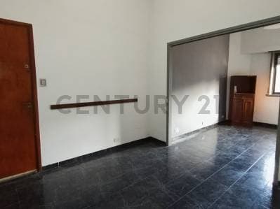 VENTA DEPARTAMENTO DE 4 AMBIENTES CON PATIO EN PARQUE CHACABUCO - 2