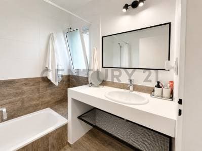 VENTA DEPARTAMENTO 3 AMBIENTES CON COCHERA Y TERRAZA PROPIA APTO CRÉDITO - 5