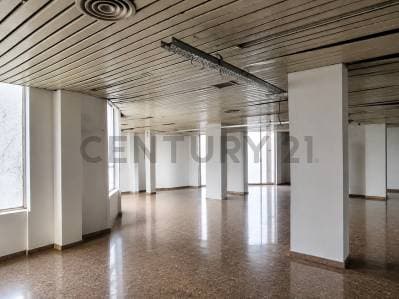 OPORTUNIDAD! VENTA DEPARTAMENTO 4 AMBIENTES 134m2 - IDEAL PARA REFACCIONAR A VIVIENDA/OFICINA - Principal