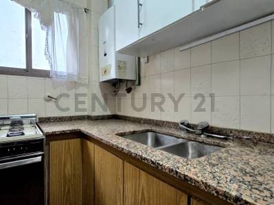 VENTA PALERMO - 3 AMBIENTES AL FRENTE CON BALCÓN CORRIDO - JARDIN BOTANICO - 5