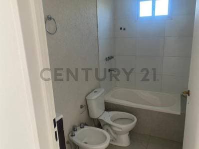 CASA EN VENTA EN LAGUNA AZUL. APTO CREDITO - 4