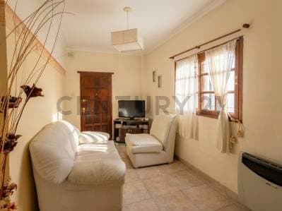 Casa de 3 dormitorios en venta en Berisso - 2