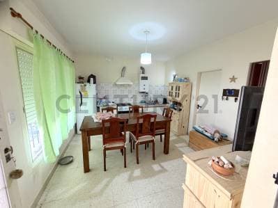 ⏳ Oportunidad en zona céntrica de Venado Tuerto - Casa tradicional - 4
