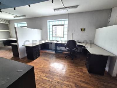 VENTA OFICINA - 146M2 - ESMERALDA Y CORRIENTES - EXCELENTE UBICACION Y CONECTIVIDAD - 5