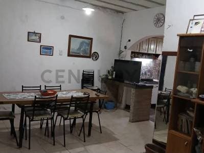 Venta - Casa - dos dormitorios - Zona Norte - 3