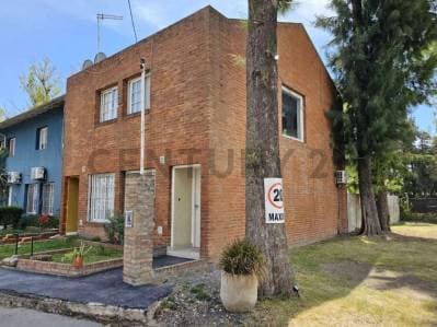 Venta Dúplex 3 Ambientes con piscina y cochera - Principal