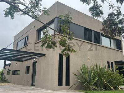 CASA EN VENTA EN LOS CASTAÑOS 4 AMB DEP Y PISCINA. - 4