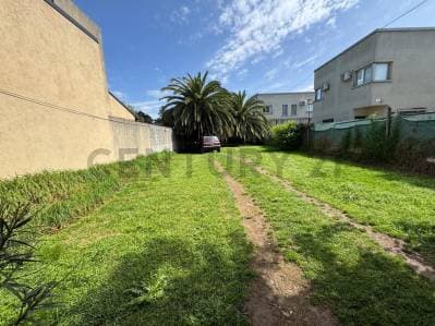 Lote en venta en City bell - 540m2 - con casa a reciclar/demoler - 467 / Belgrano y Vergara - 2