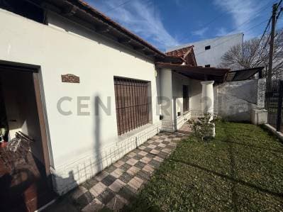 Casa en venta en la Plata - 3