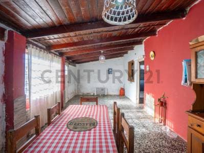 Casa en venta en La Plata de 3 dormitorios apto banco - 2