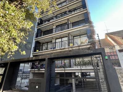 VENTA DEPARTAMENTO MONOAMBIENTE C/ BALCÓN CASTELAR - 3