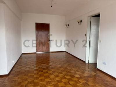 Venta Departamento 3 ambientes con balcón en Colegiales - 2