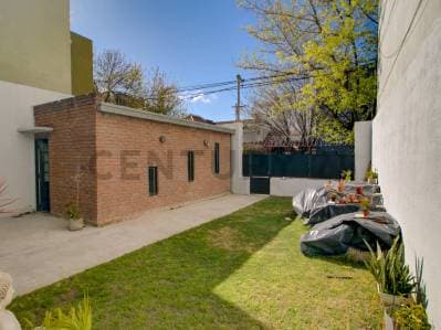Casa apta banco en venta La Plata - 5